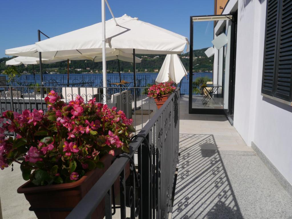 Hotel Lido Ranco Luaran gambar